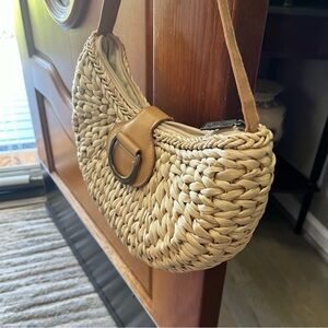 Adorable Wicker Purse - Like New